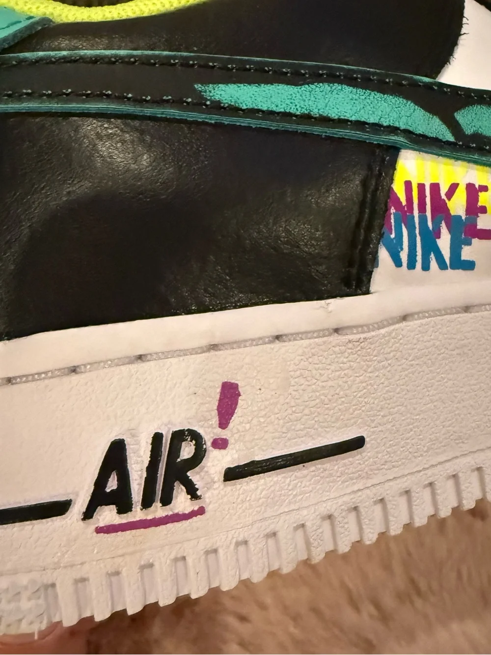Nike Air Force 1 LV8 GS Graffiti Sneakers Size 6Y / Women’s 7.5 DX3349-100